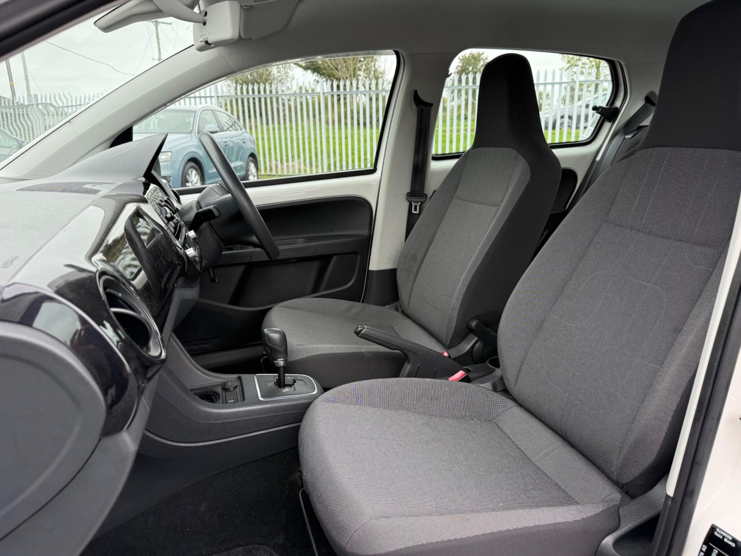 Used Volkswagen up! 2025 for sale - 76977993: Photo 11