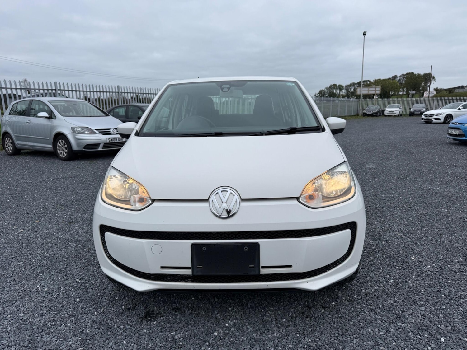Used Volkswagen up! 2025 for sale - 76977993: Photo 2