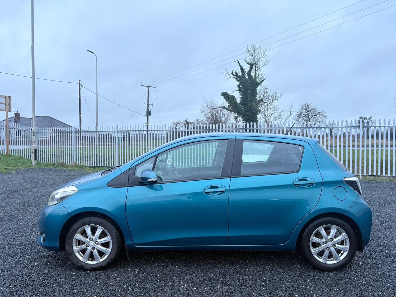 Used Toyota Yaris 2014 for sale - 77457925: Photo 4