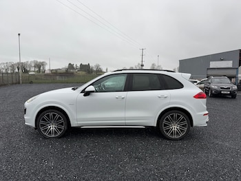 Used Porsche Cayenne 2015 for sale - 76953830: Photo