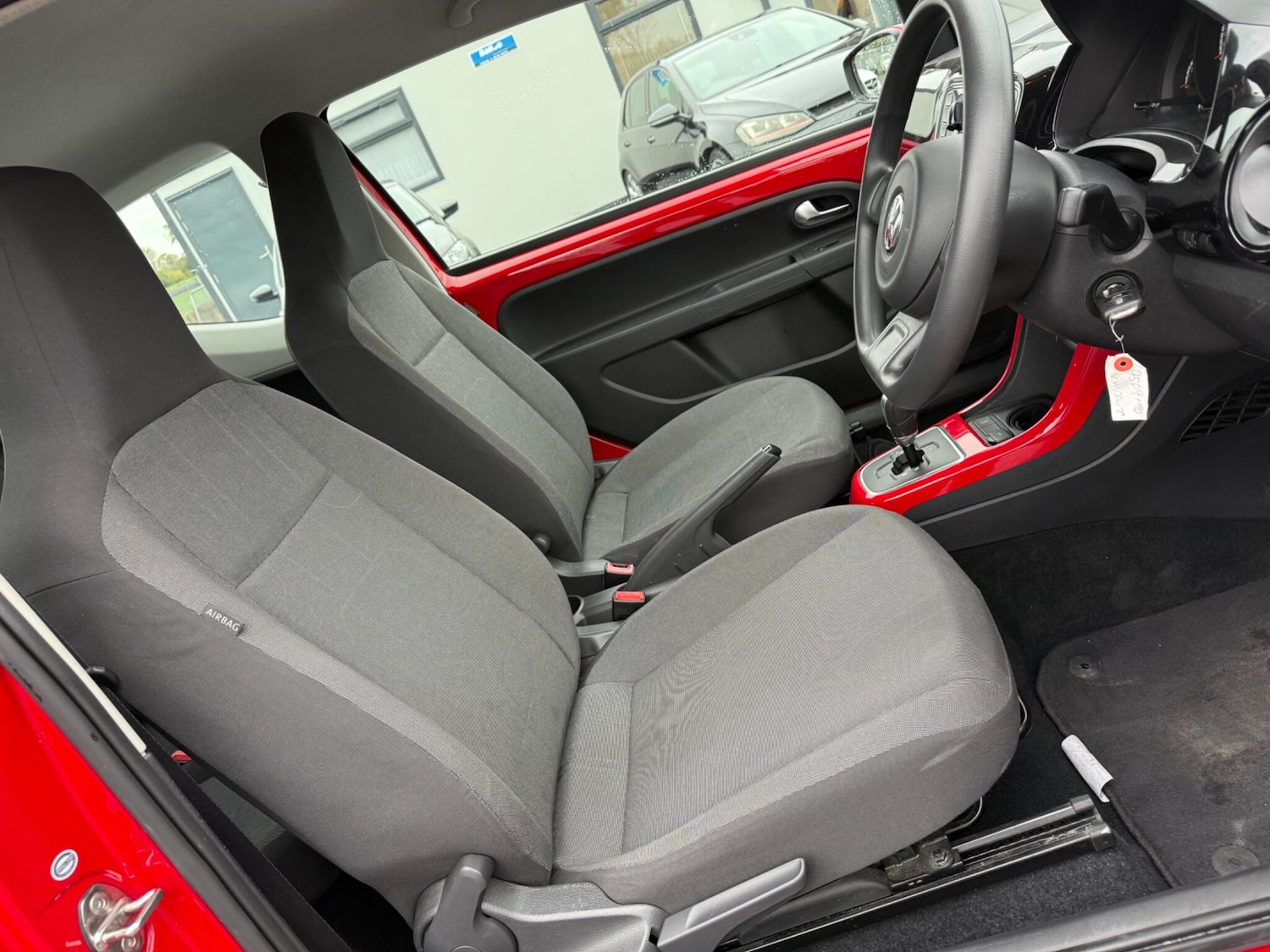 Used Volkswagen up! 2014 for sale - 76953864: Photo 10