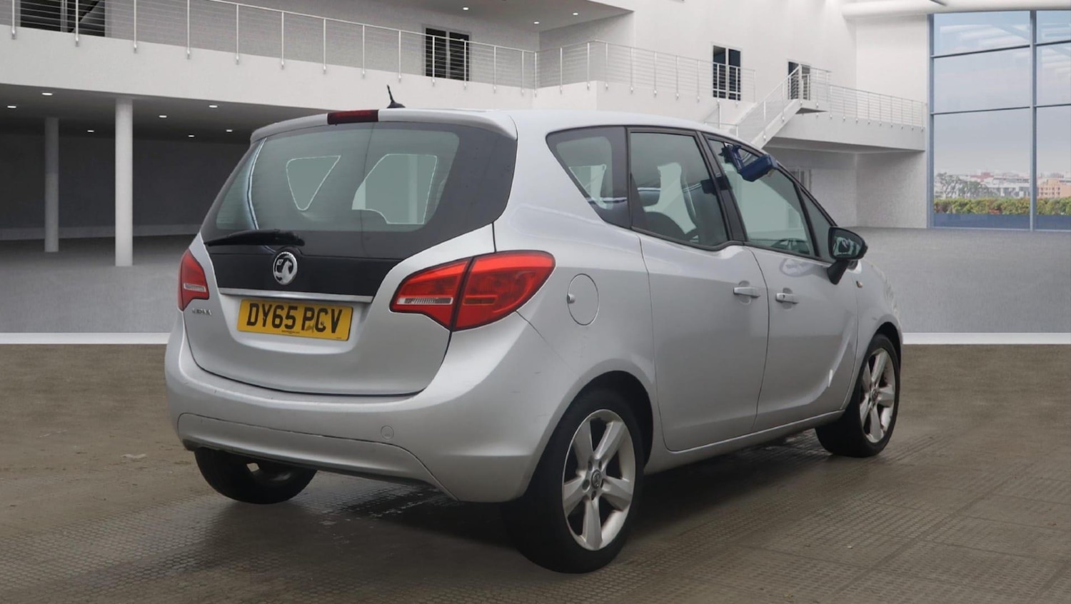 Used Vauxhall Meriva 2015 for sale - 77013974: Photo 2