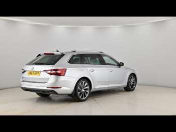Used Skoda Superb 2017 for sale - 74835896: Photo