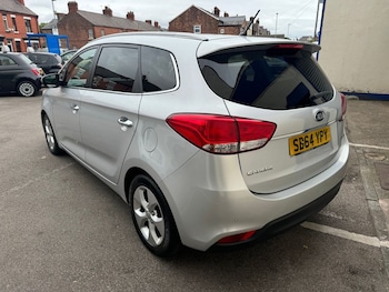 Used Kia Carens 2014 for sale - 75800667: Photo