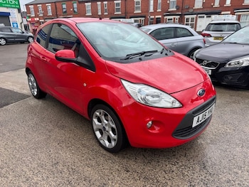 2015 (15) - 1.2 Zetec Hatchback 3dr Petrol Manual Euro 5 (s/s) (69 ps)