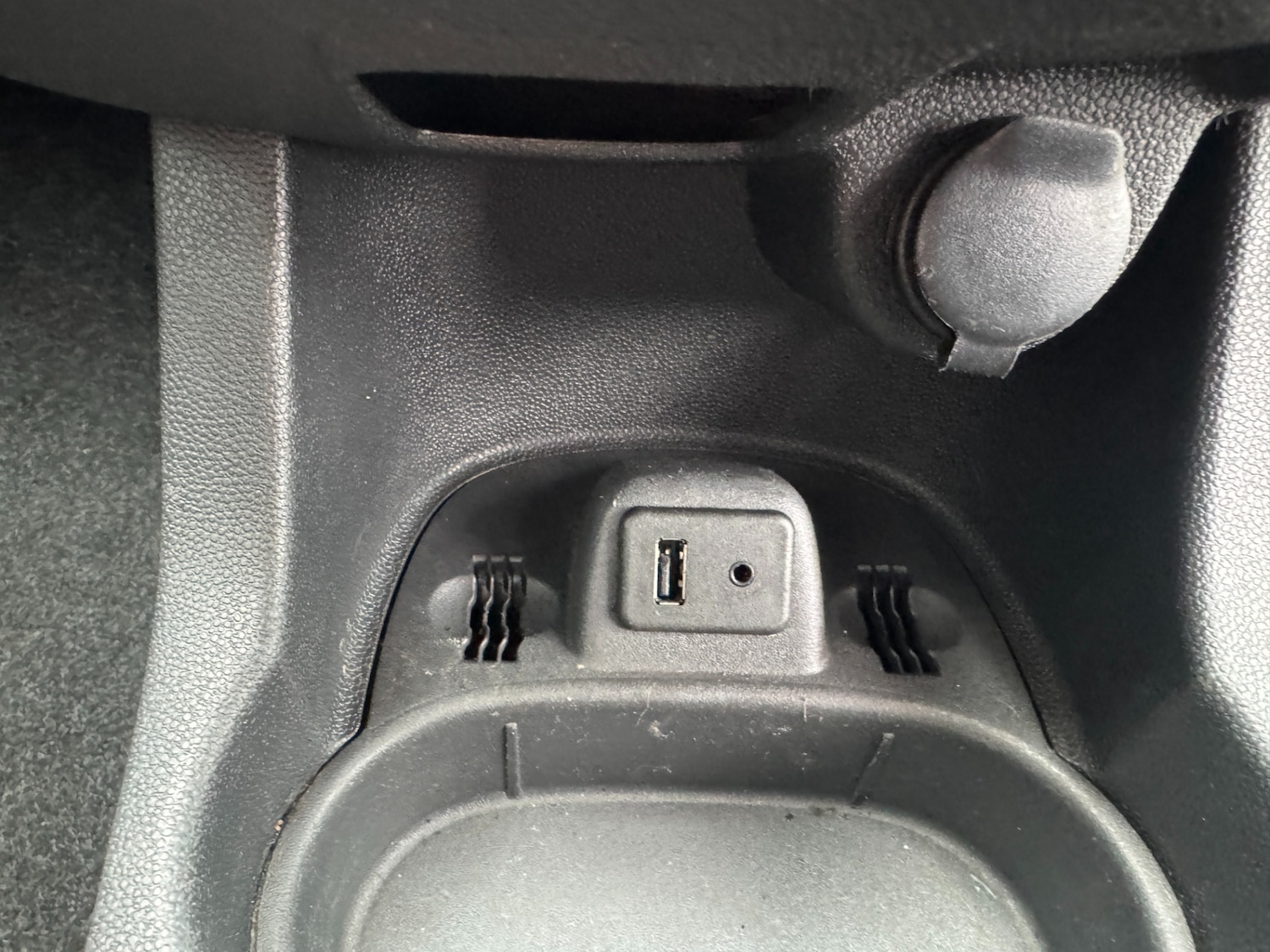 Used Vauxhall Corsa 2012 for sale - 77418552: Photo 22