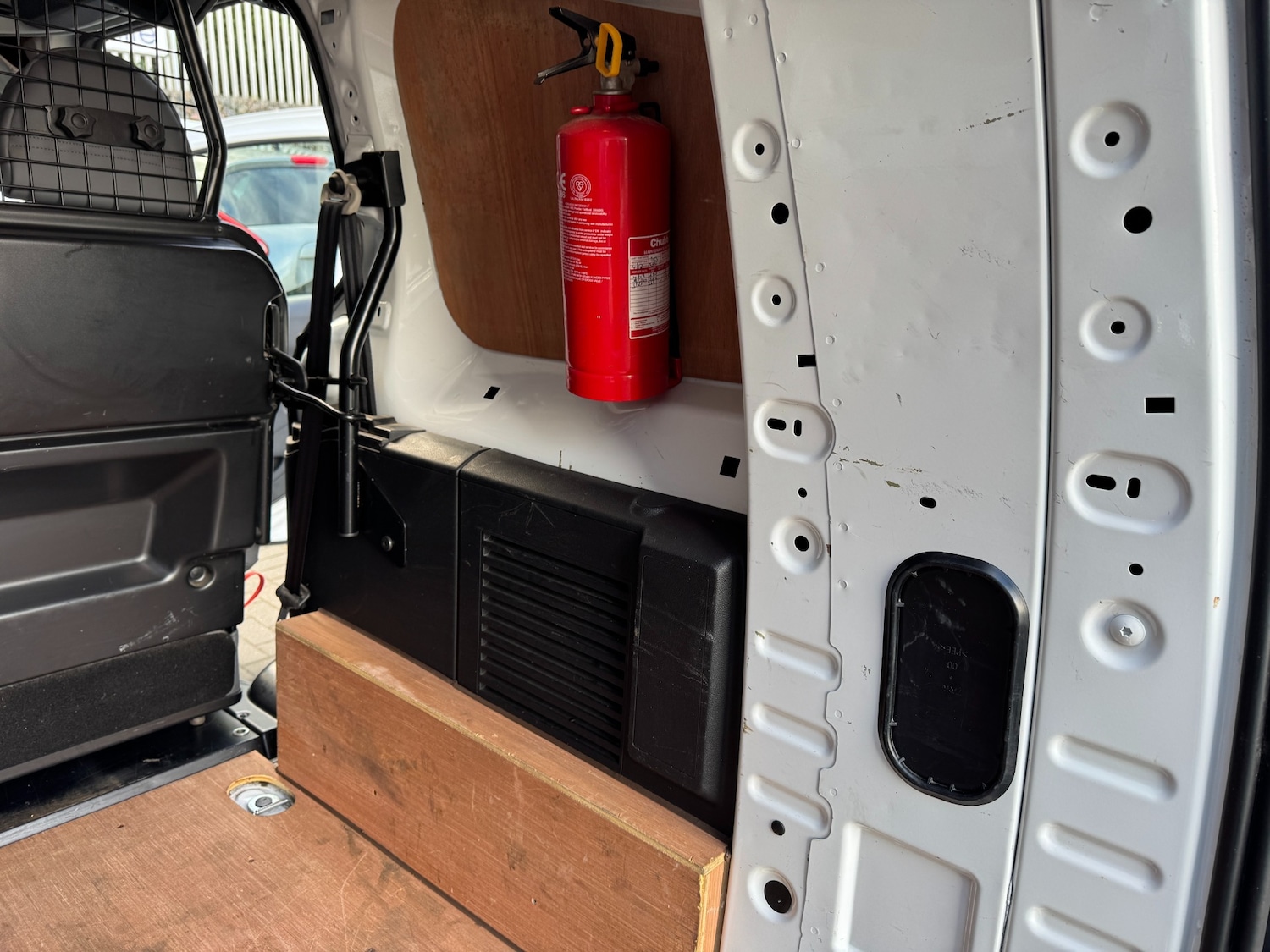 Used Peugeot Partner 2016 for sale - 77288820: Photo 18