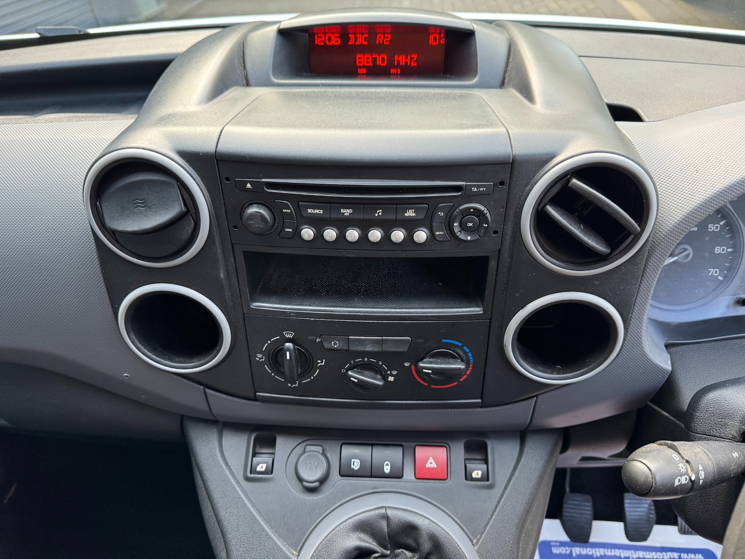 Used Peugeot Partner 2016 for sale - 77288820: Photo 25