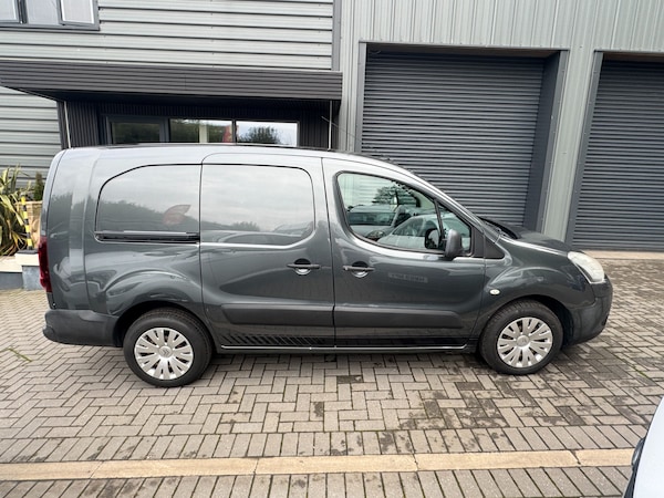 Used Citroen Berlingo 2013 for sale - 76243295: Photo 8