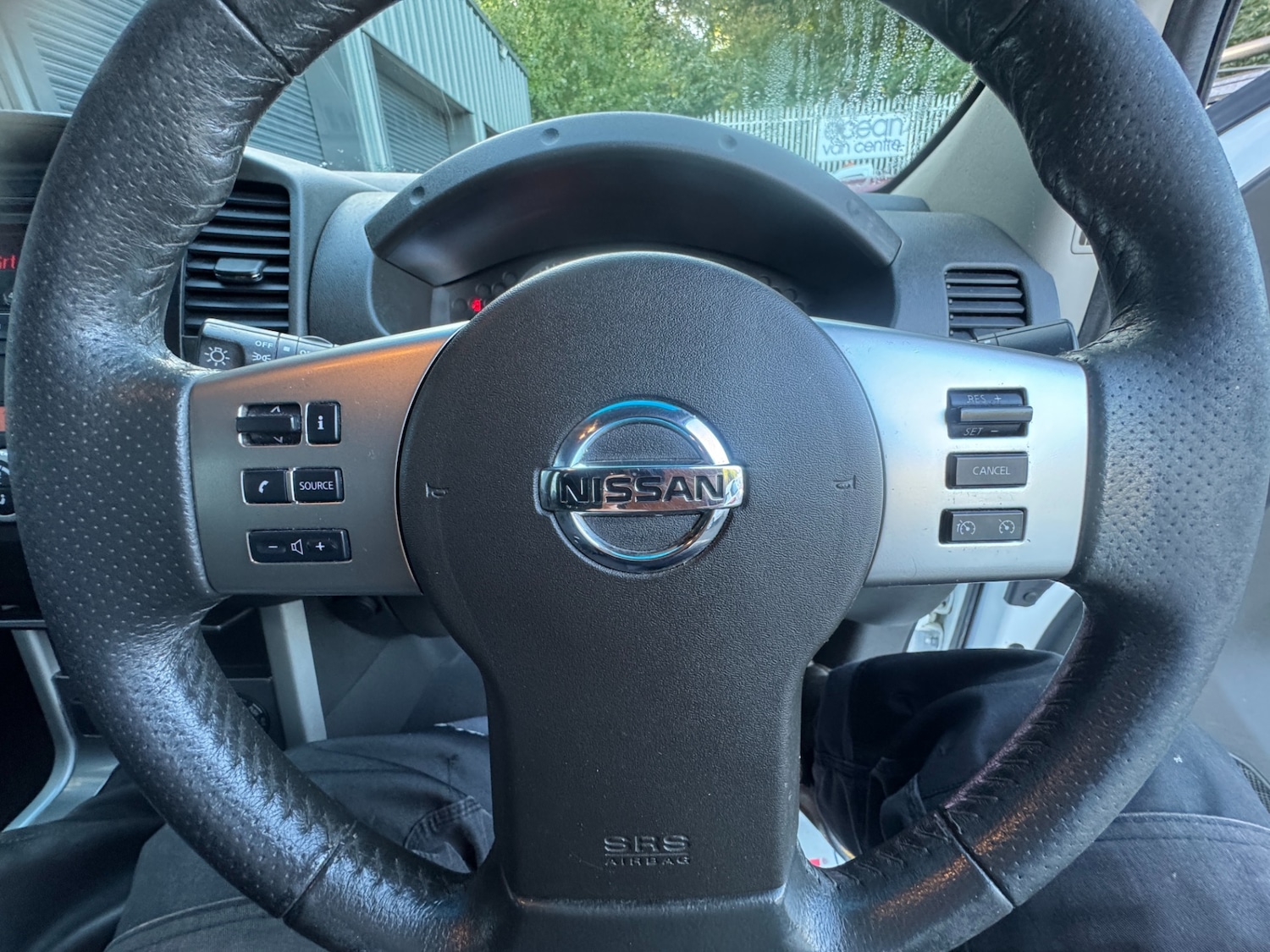 Used Nissan Navara 2014 for sale - 76364030: Photo 25