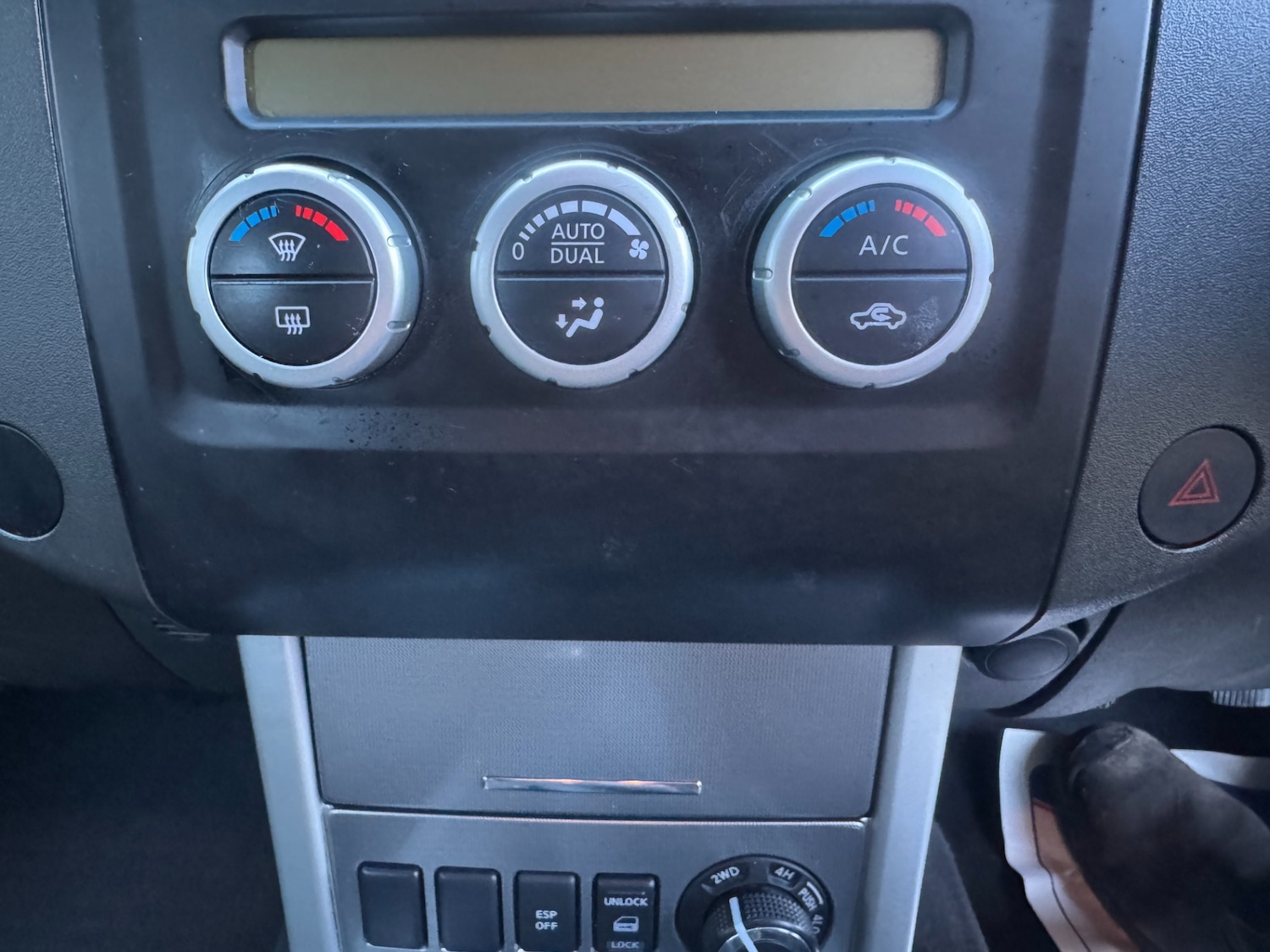 Used Nissan Navara 2014 for sale - 76364030: Photo 27