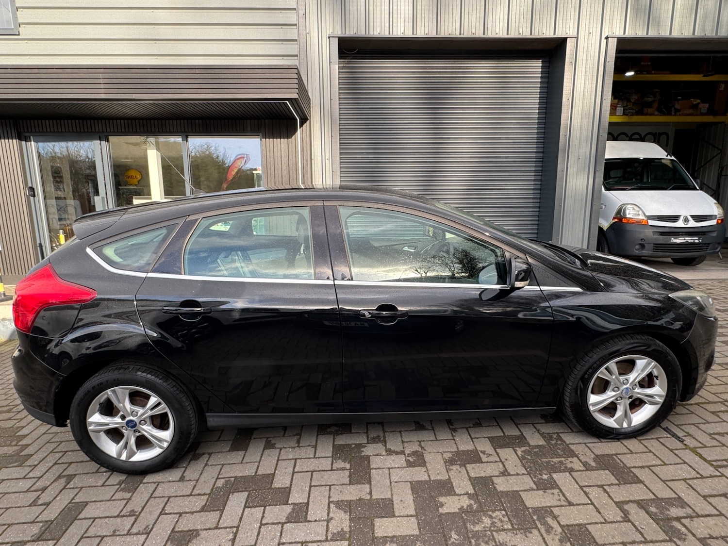 Used Ford Focus 2011 for sale - 78015214: Photo 8