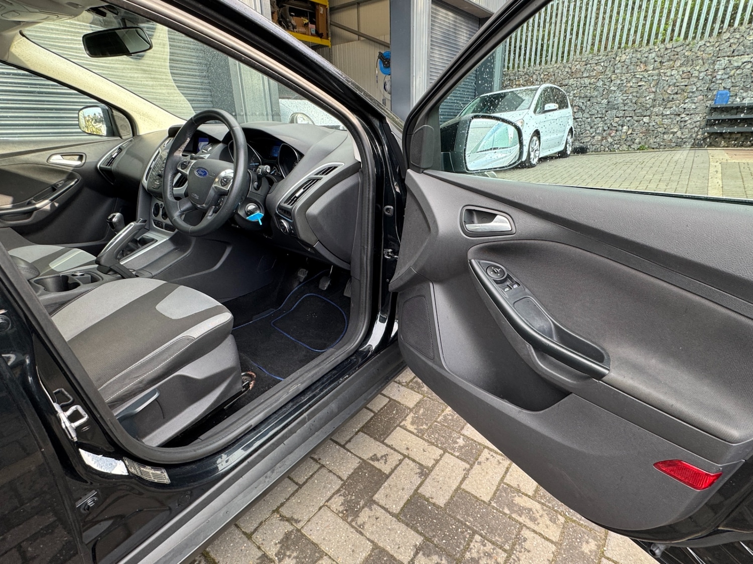 Used Ford Focus 2011 for sale - 78015214: Photo 9