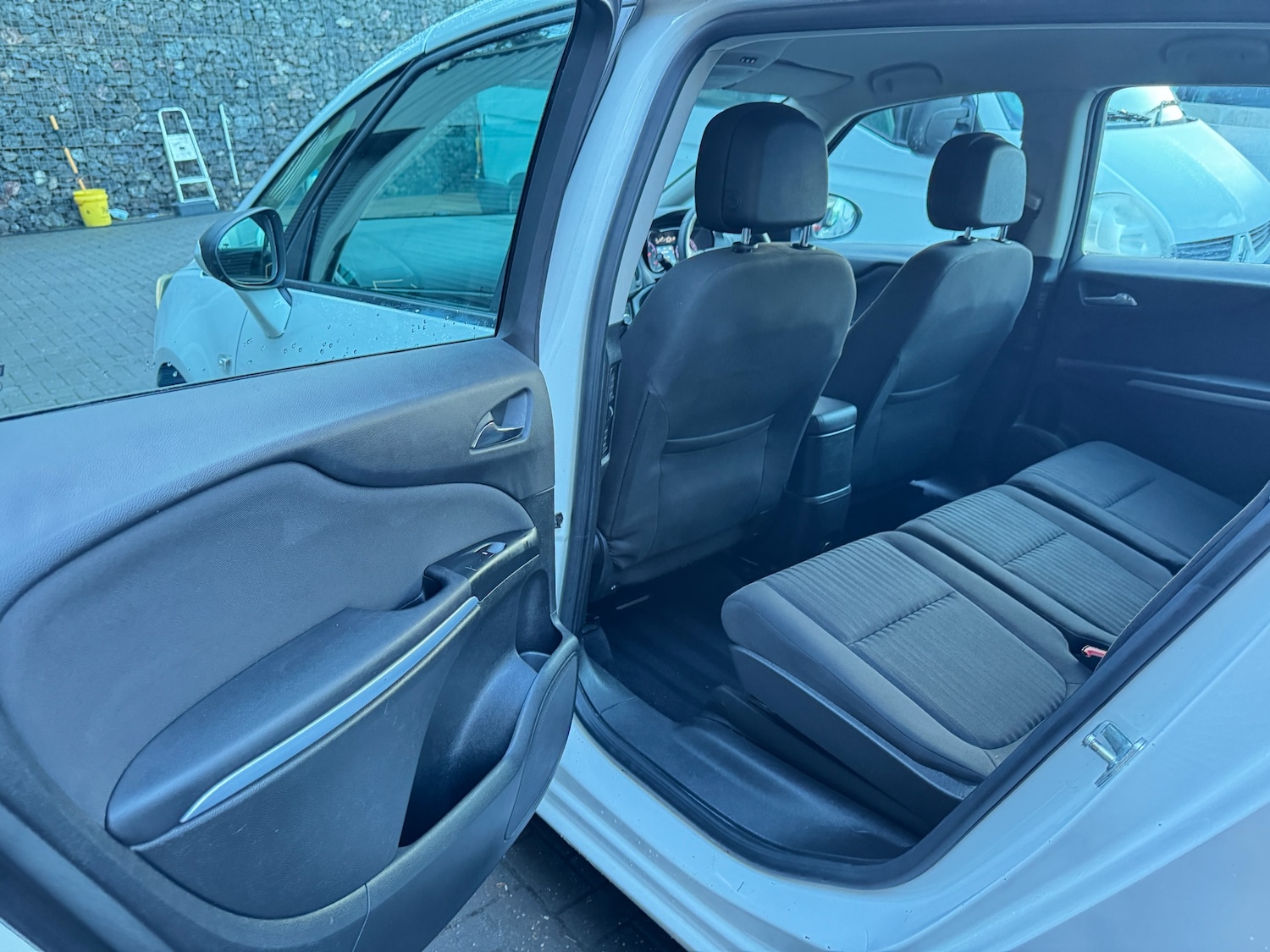 Used Vauxhall Zafira 2017 for sale - 77350741: Photo 15