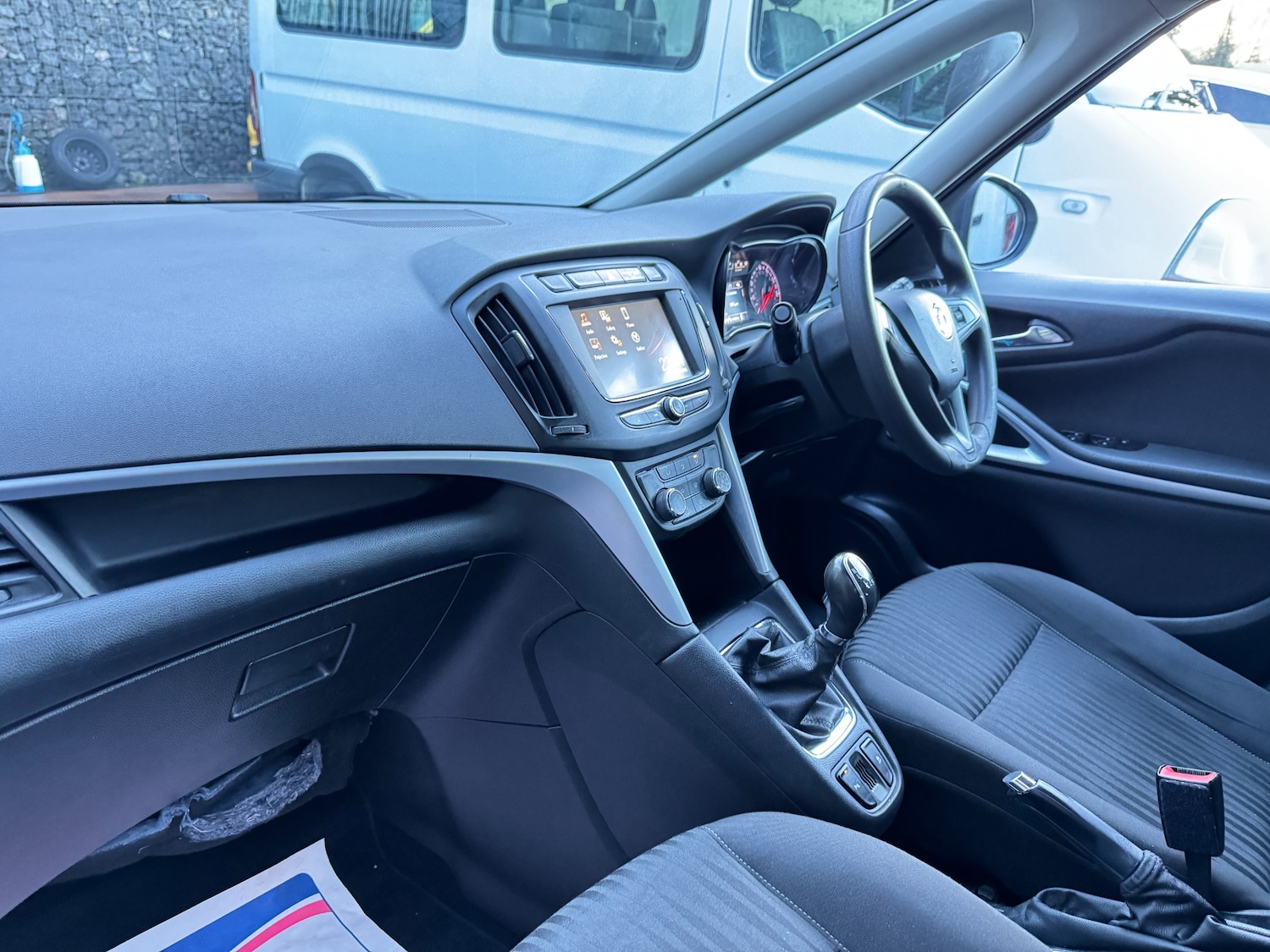 Used Vauxhall Zafira 2017 for sale - 77350741: Photo 19