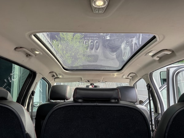 Used Ford S-Max 2012 for sale - 76130464: Photo 16