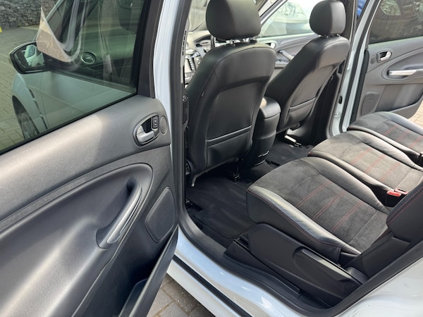 Used Ford S-Max 2012 for sale - 76130464: Photo 17