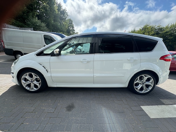 Used Ford S-Max 2012 for sale - 76130464: Photo 4
