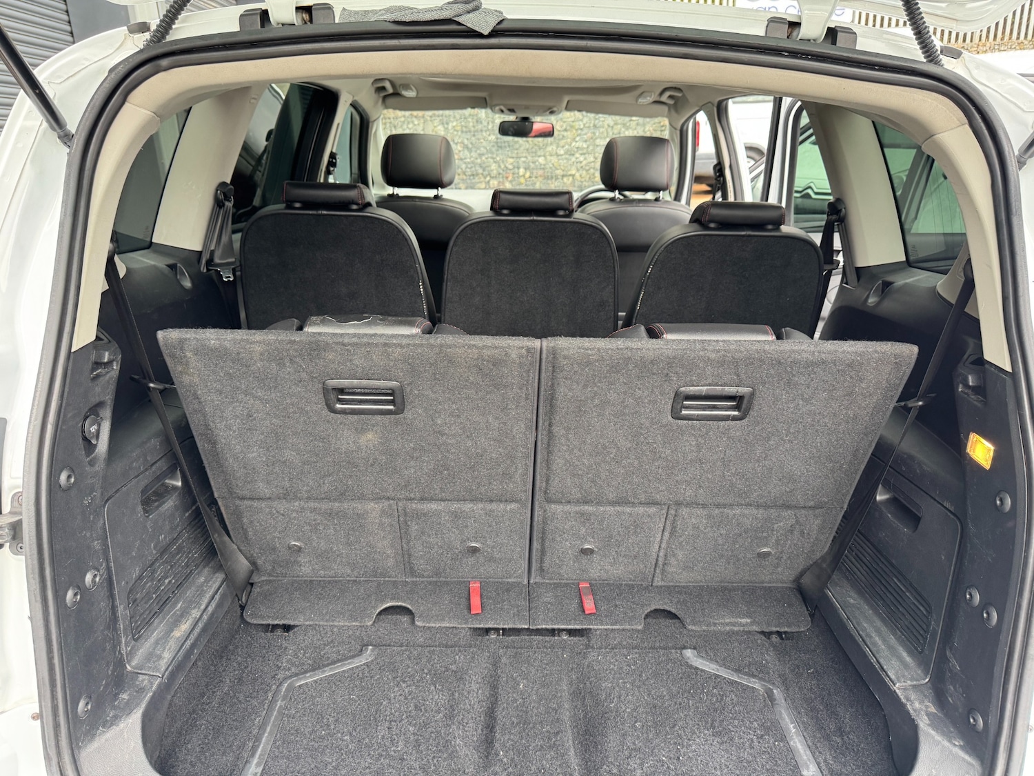 Used Ford S-Max 2013 for sale - 77846520: Photo 12