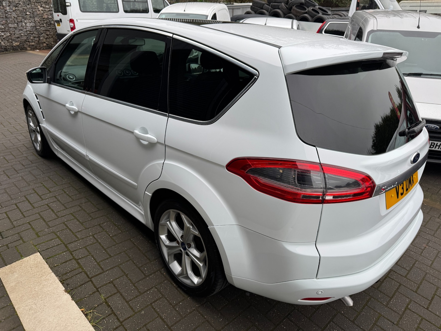 Used Ford S-Max 2013 for sale - 77846520: Photo 5