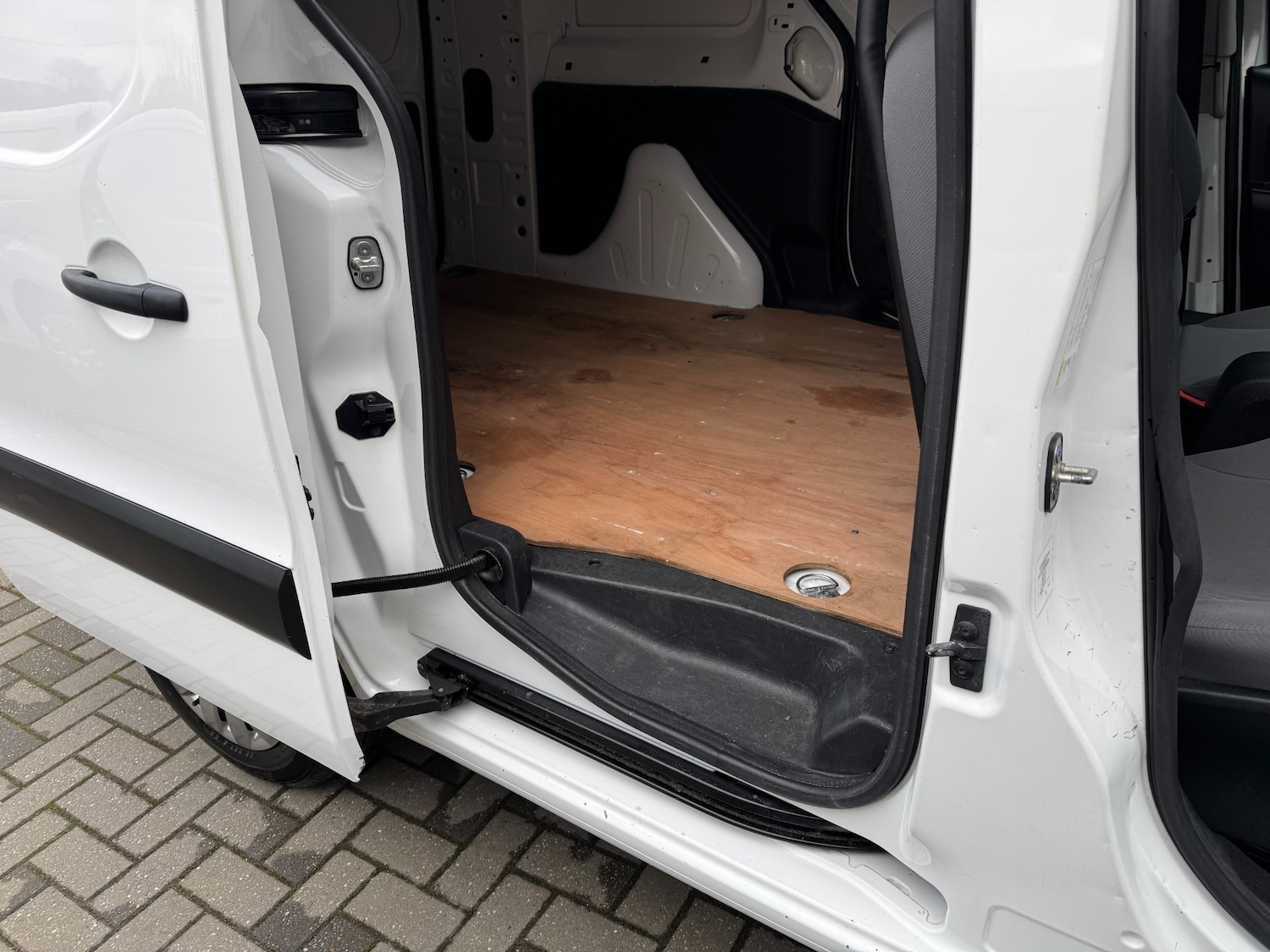 Used Peugeot Partner 2016 for sale - 77548678: Photo 11