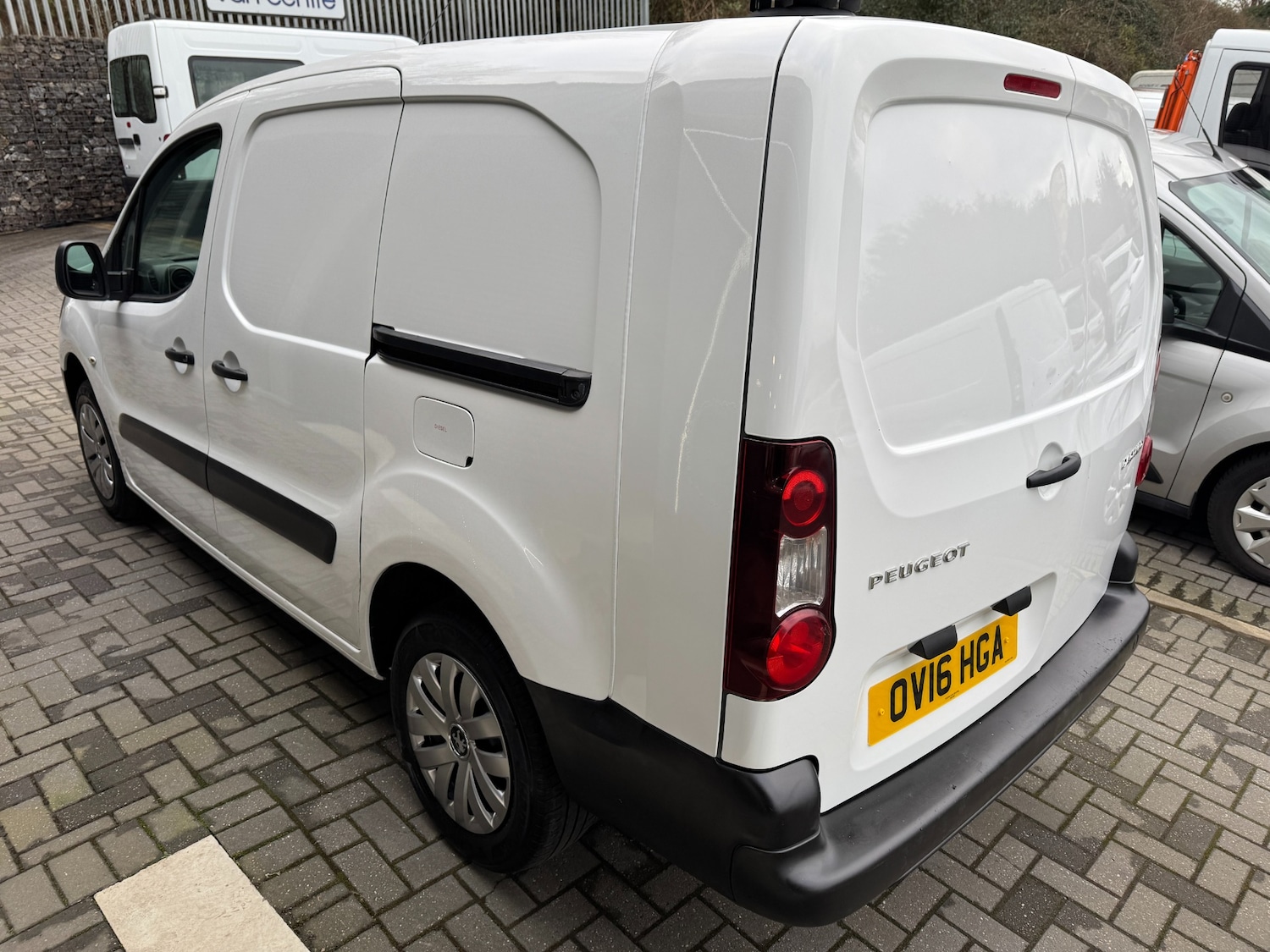 Used Peugeot Partner 2016 for sale - 77548678: Photo 5