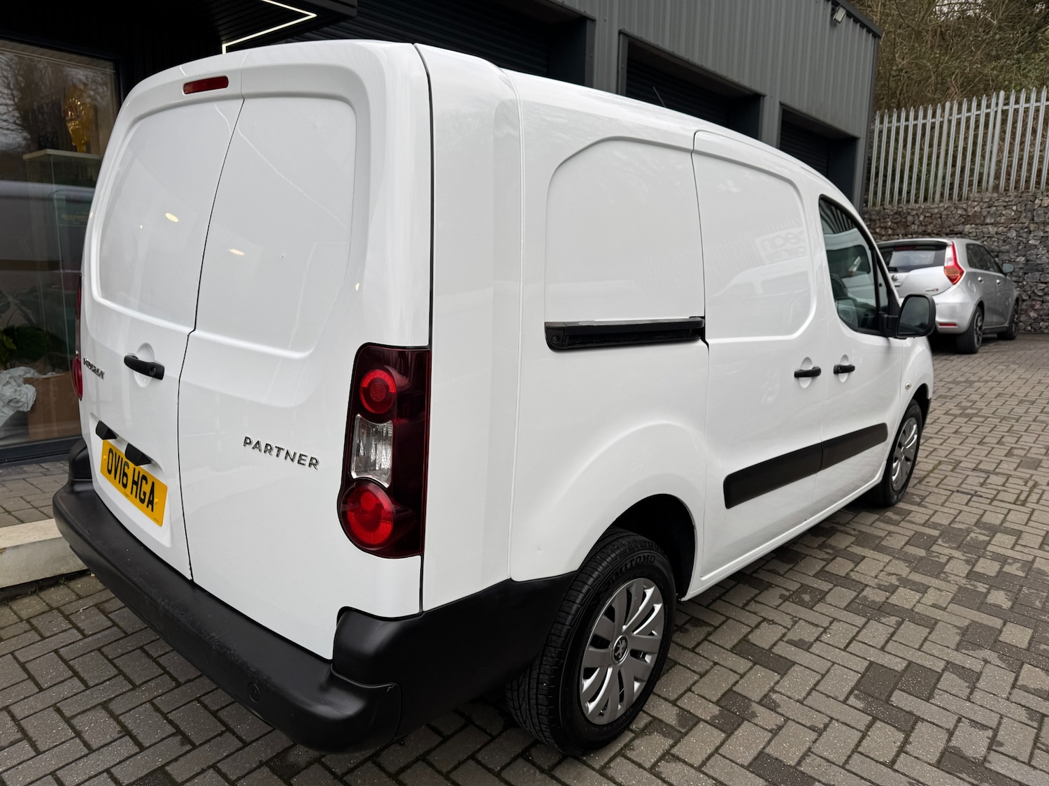 Used Peugeot Partner 2016 for sale - 77548678: Photo 7