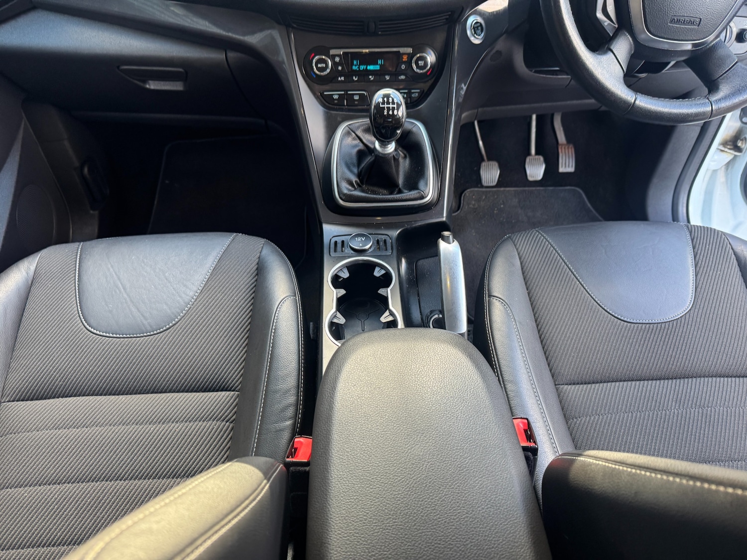 Used Ford Kuga 2016 for sale - 76637864: Photo 21