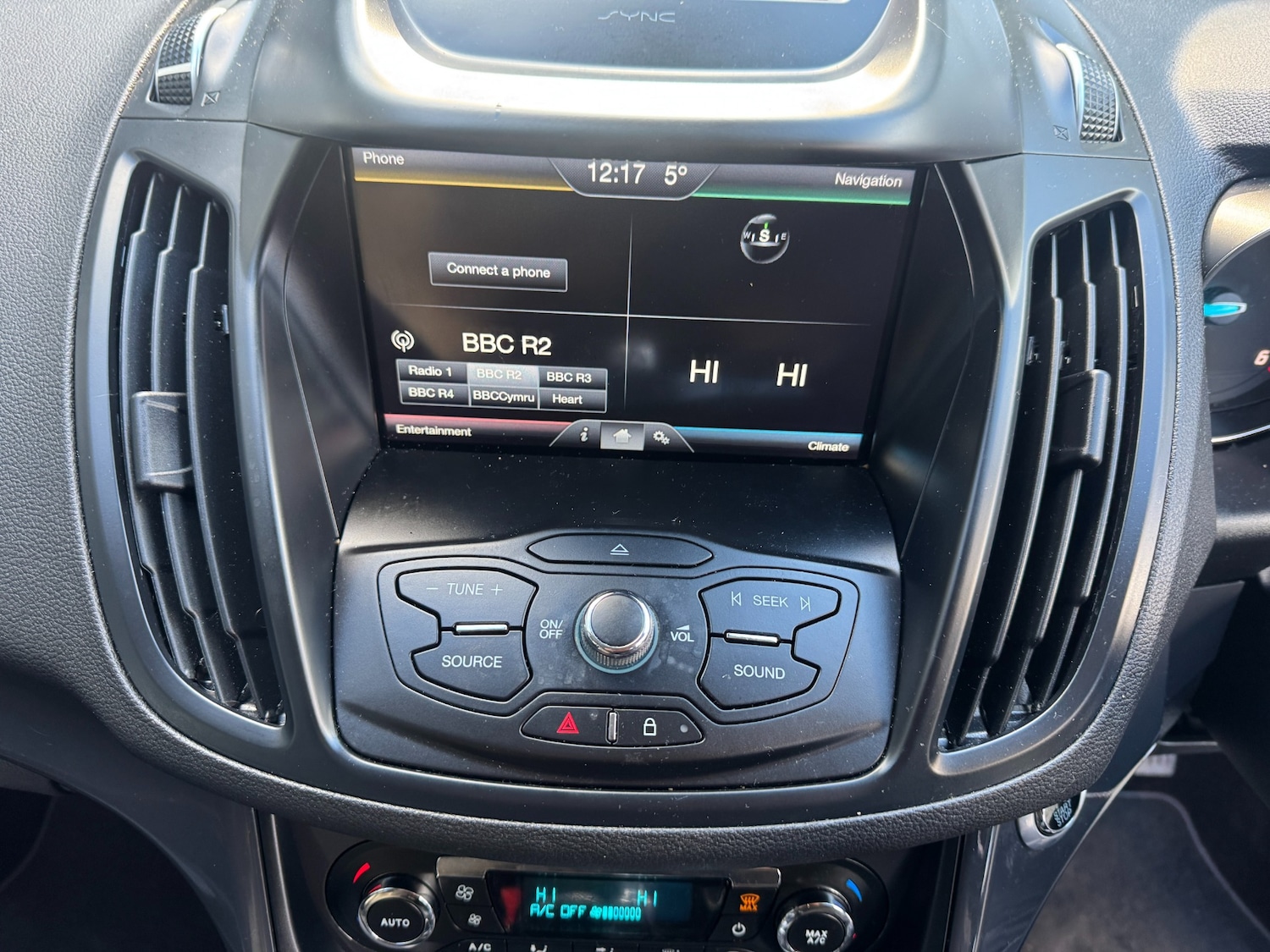 Used Ford Kuga 2016 for sale - 76637864: Photo 23