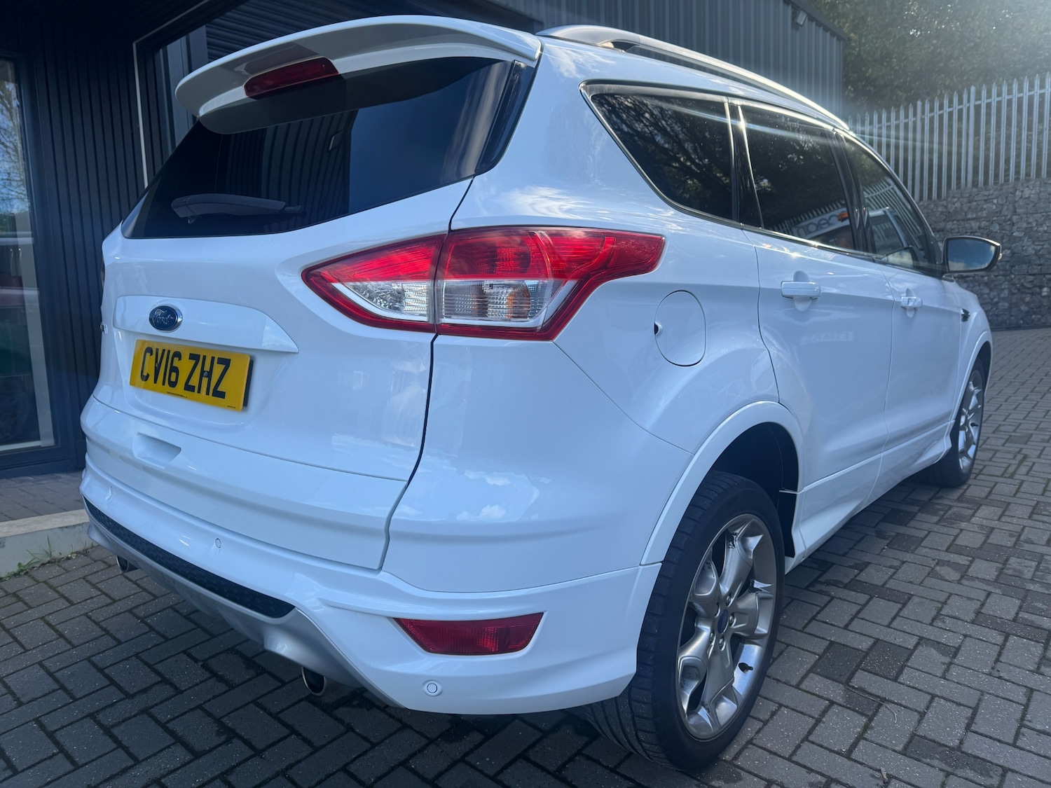 Used Ford Kuga 2016 for sale - 76637864: Photo 7