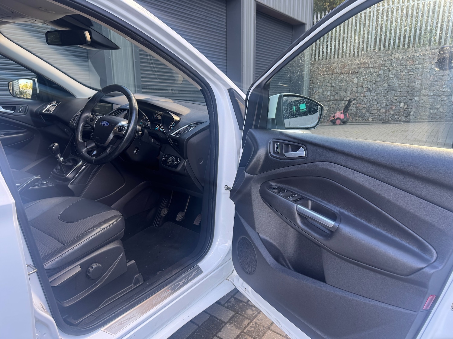 Used Ford Kuga 2016 for sale - 76637864: Photo 9