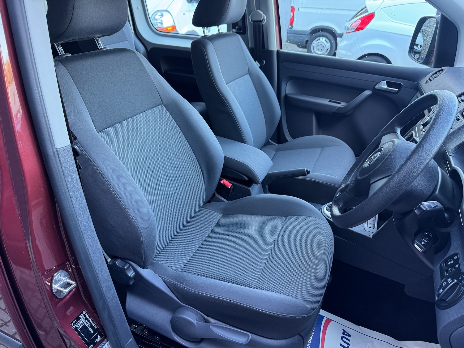 Used Volkswagen Caddy Life 2015 for sale - 76600144: Photo 14