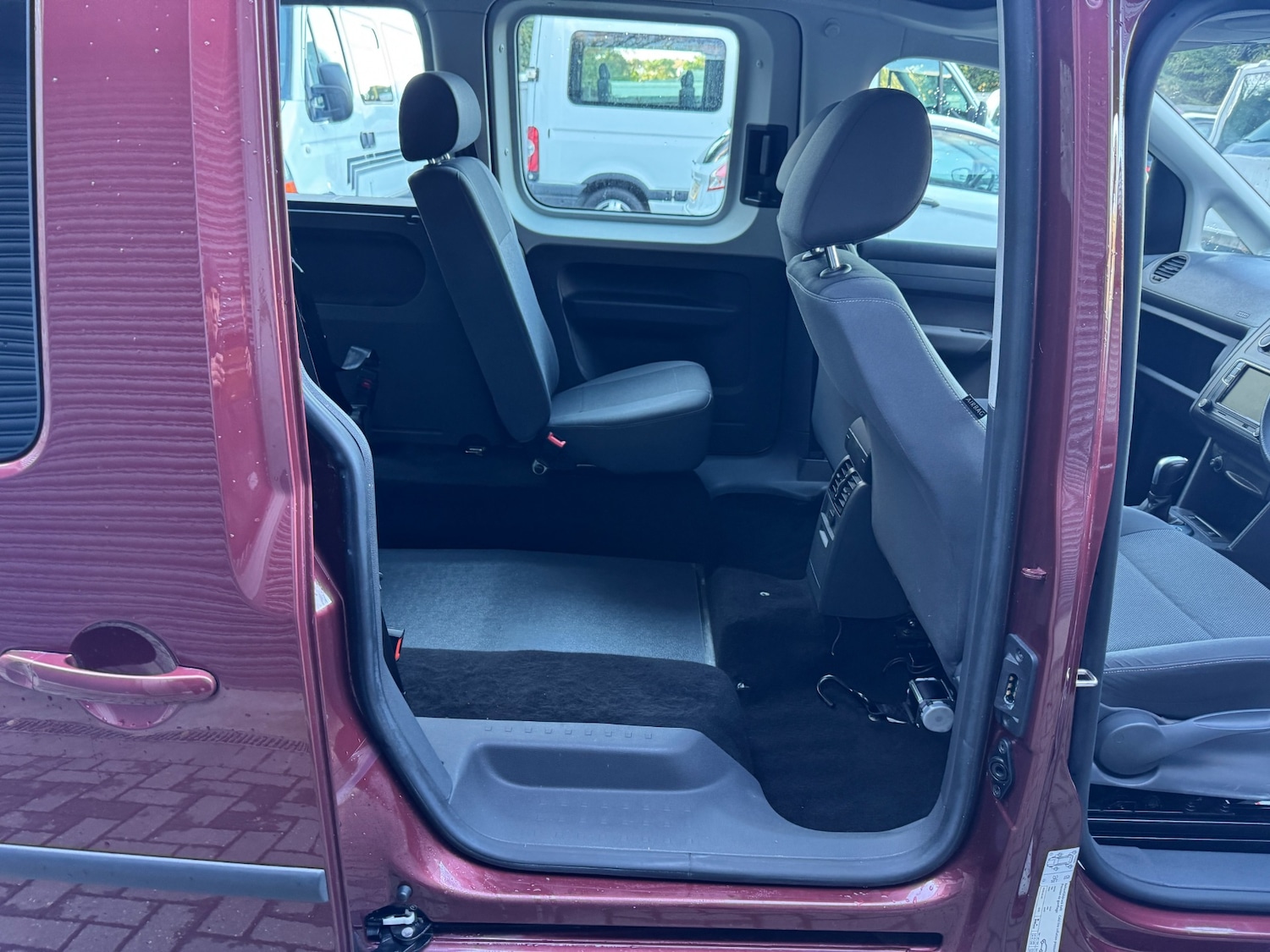 Used Volkswagen Caddy Life 2015 for sale - 76600144: Photo 15