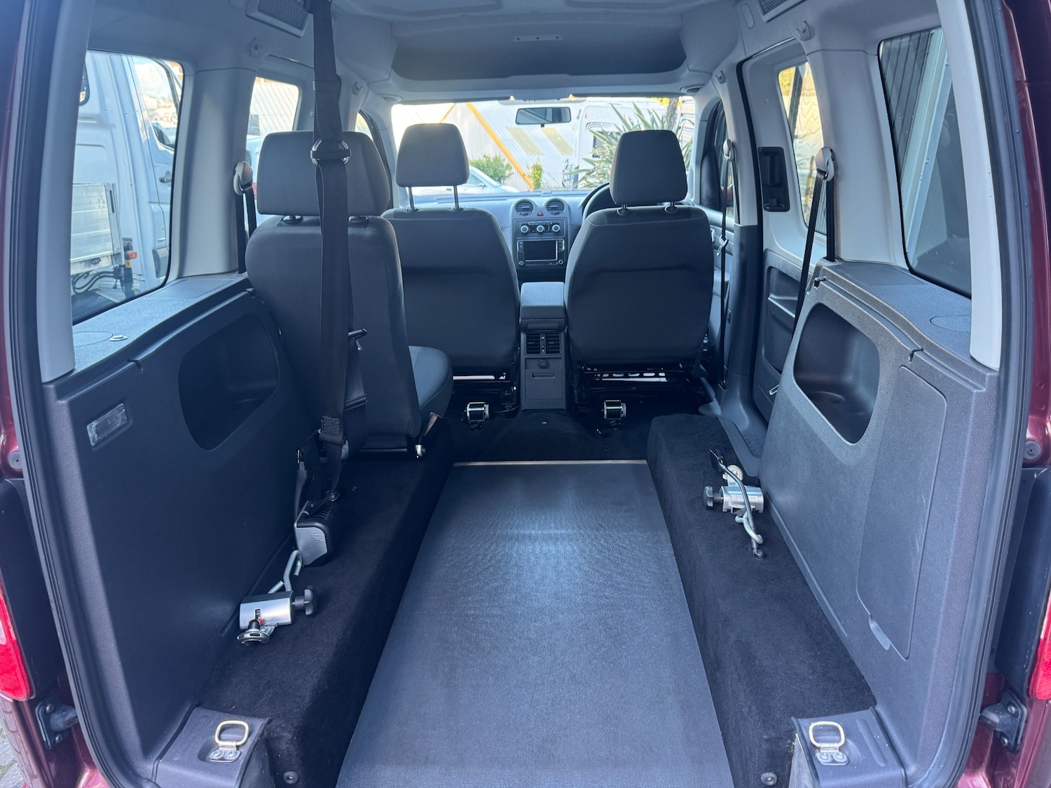 Used Volkswagen Caddy Life 2015 for sale - 76600144: Photo 3