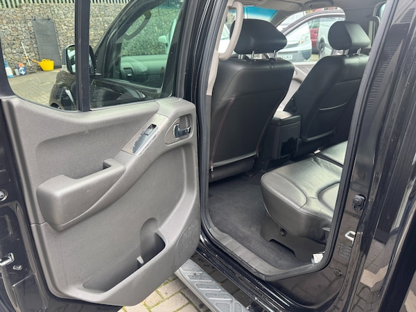Used Nissan Navara 2010 for sale - 76145772: Photo 14