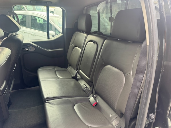 Used Nissan Navara 2010 for sale - 76145772: Photo 15