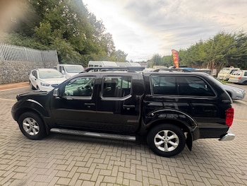 Used Nissan Navara 2010 for sale - 76145772: Photo 4