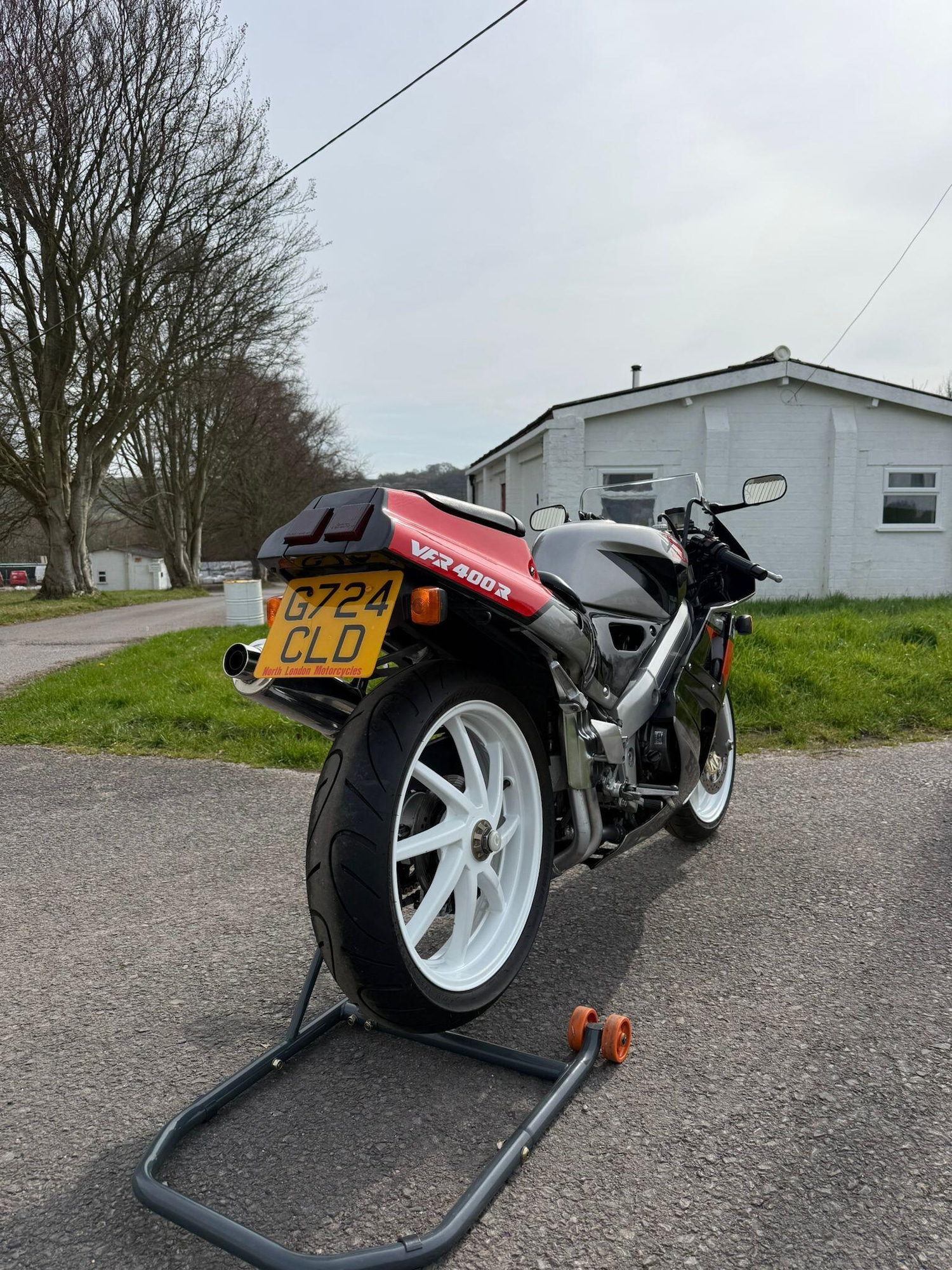 Used Honda VFR400 1996 for sale - 78292284: Photo 5