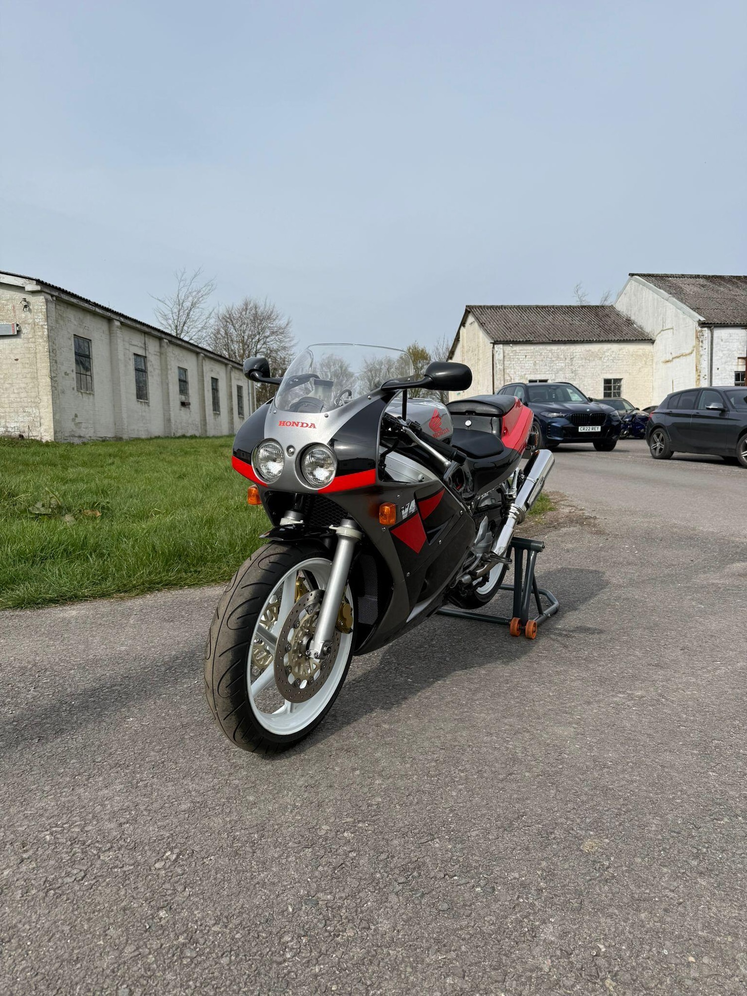 Used Honda VFR400 1996 for sale - 78292284: Photo 9
