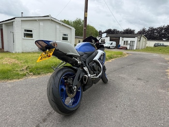 Used Suzuki GSX-R600 2006 for sale - bike-78560985: Photo