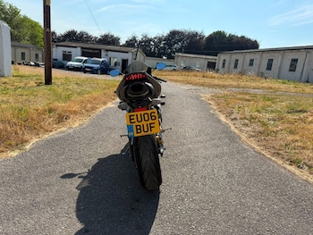Used Triumph DAYTONA 2006 for sale - bike-79212856: Photo