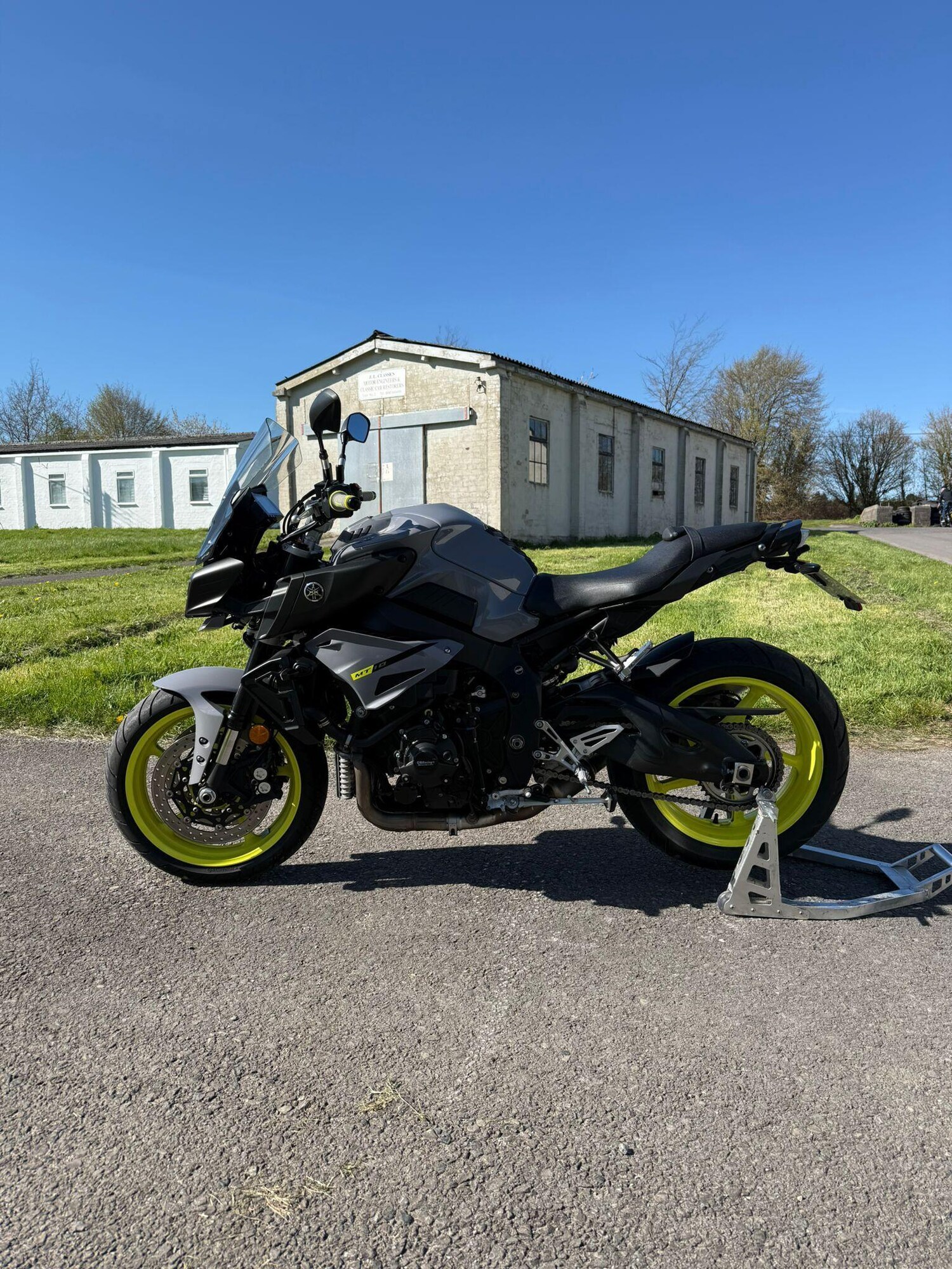 Yamaha MT-10