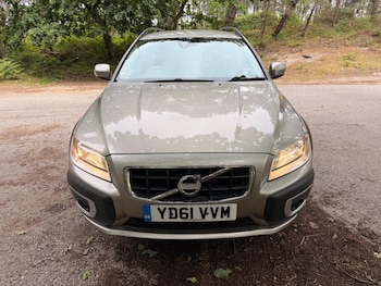 Used Volvo XC70 2011 for sale - 79361889: Photo