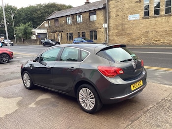 Used Vauxhall Astra 2015 for sale - 75731241: Photo