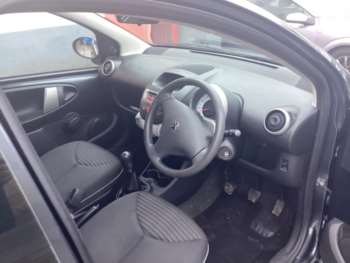 Used Peugeot 107 2013 for sale - 75255689: Photo