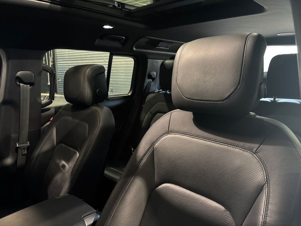Used Land Rover Defender 2022 for sale - 78110405: Photo 17