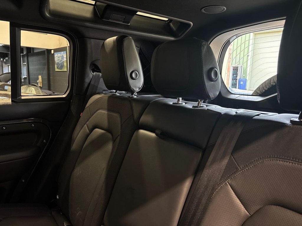 Used Land Rover Defender 2022 for sale - 78110405: Photo 25