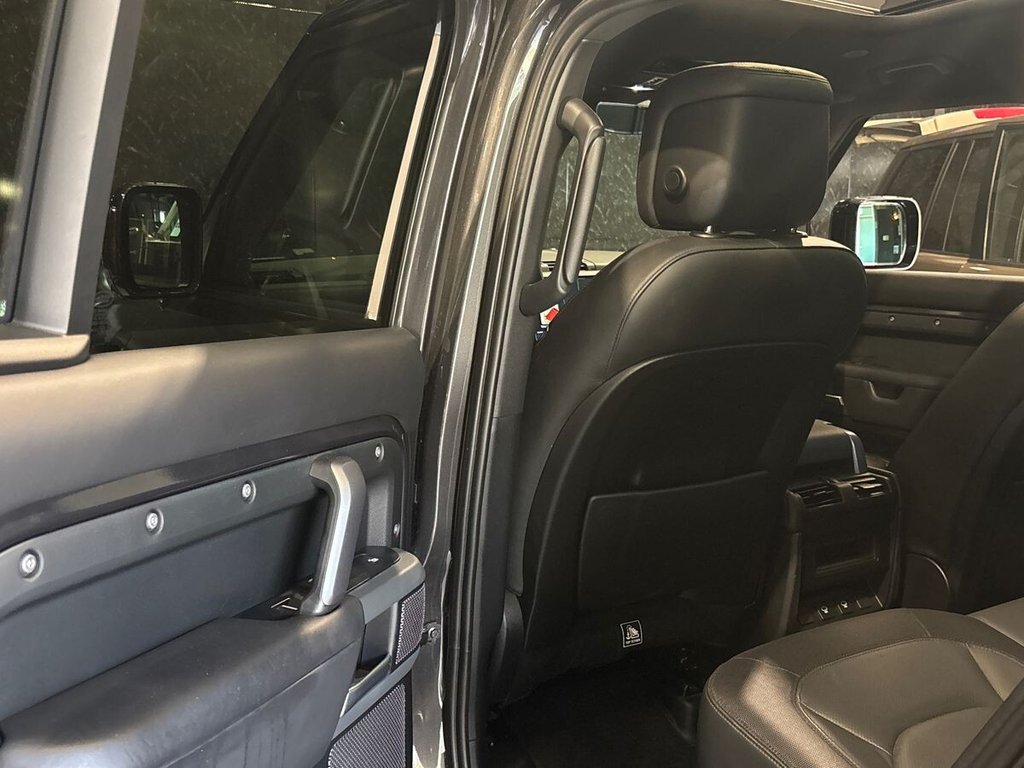 Used Land Rover Defender 2022 for sale - 78110405: Photo 26