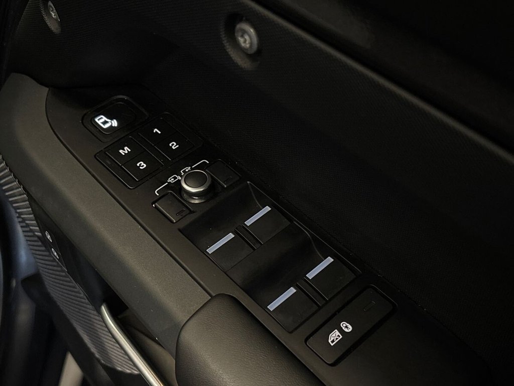 Used Land Rover Defender 2022 for sale - 78110405: Photo 42