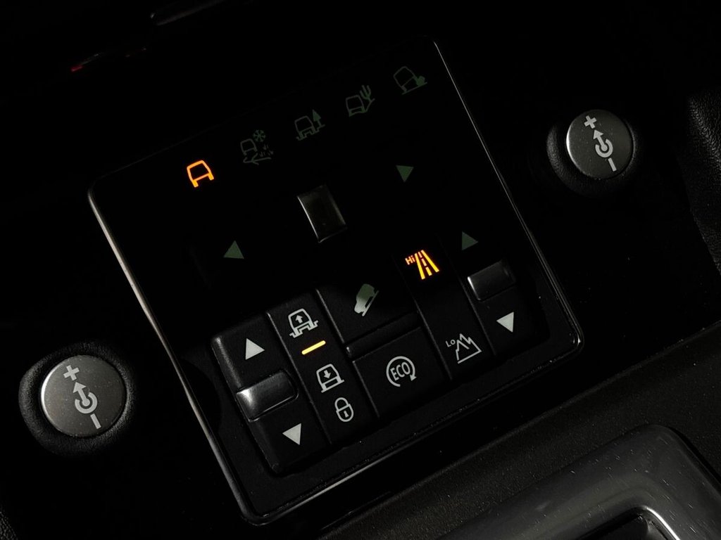 Used Land Rover Discovery 2015 for sale - 77110726: Photo 30